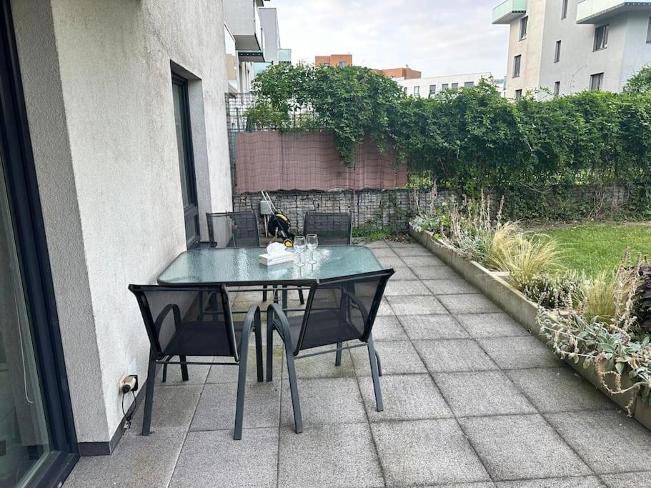Garden Apartment Karolina Ostrava Exteriör bild
